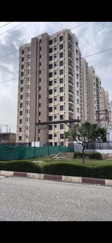 3 BHK Apartment – Exterior View View at Gomti Nagar - for Rent
