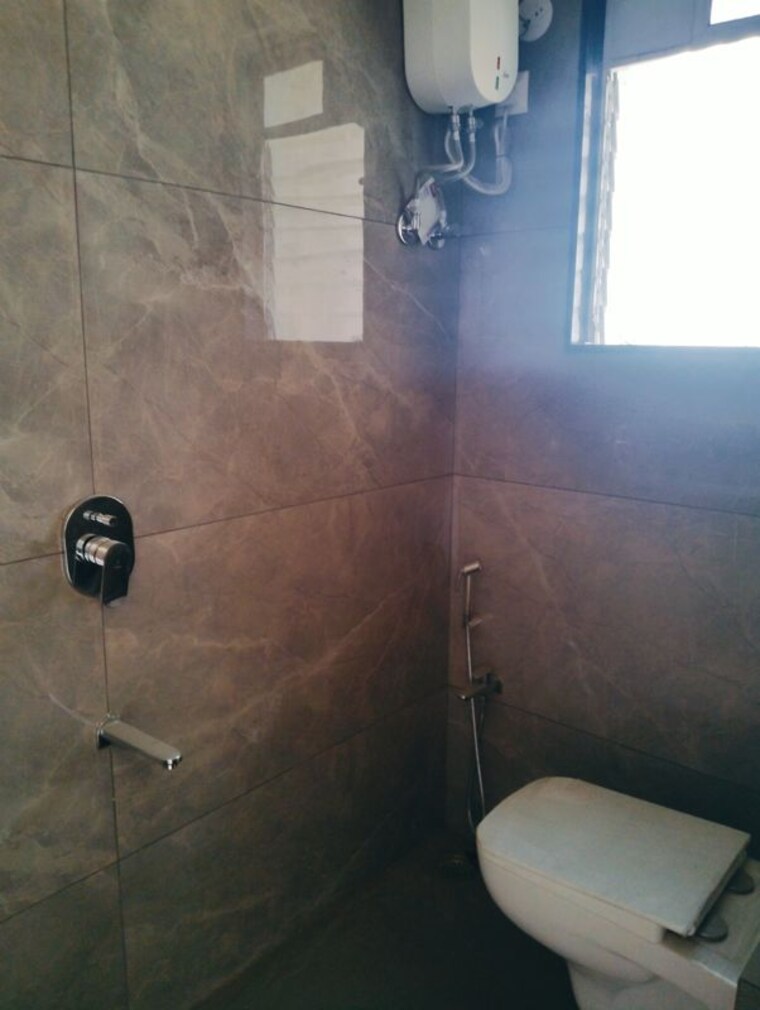 Attached Bathroom, yash-ina-apartments 2 Bedroom 584 Sq.Ft. Apartment In Goregaon West Mumbai 10103199