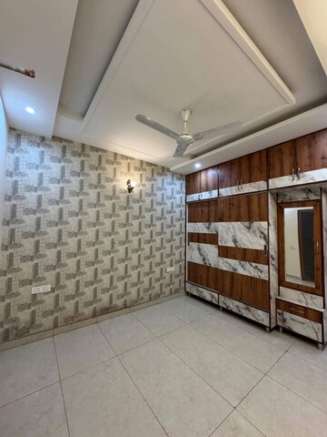 Room in 3 BHK Independent House at Sector 124 – for Sale