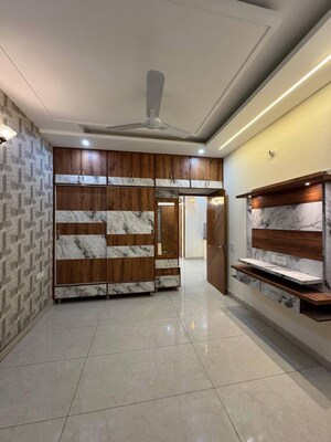 Room in 3 BHK Independent House at Sector 124 – for Sale