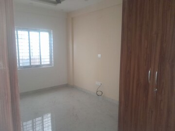 Room in 3 BHK Builder Floor at Nri Layout – for Rent