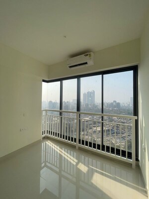 Room in 2 BHK Apartment at Dynamix Divum, Malad East – for Rent