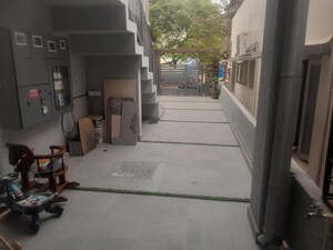 Parking in 3 BHK Builder Floor at Akshya Nagar – for Rent