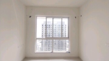 Room in 2 BHK Apartment at Sheth Zuri, Laxmi Nagar – for Sale