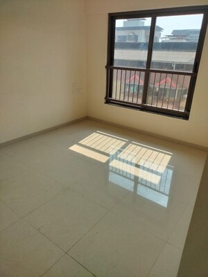 Room in 3 BHK Apartment at Mira Road – for Rent