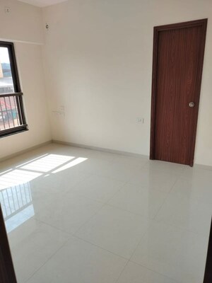 Room in 3 BHK Apartment at Mira Road – for Rent
