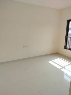 Room in 3 BHK Apartment at Mira Road – for Rent