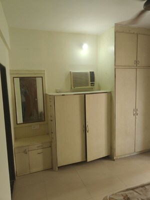 Room in 2 BHK Apartment at Mudit Garden, Kopar Khairane – for Rent