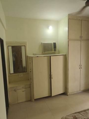 Room in 2 BHK Apartment at Mudit Garden, Kopar Khairane – for Rent