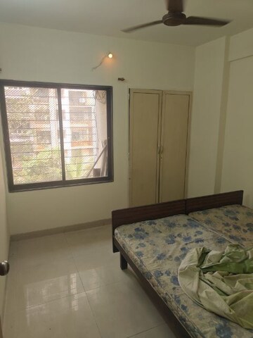 Room in 2 BHK Apartment at Mudit Garden, Kopar Khairane – for Rent