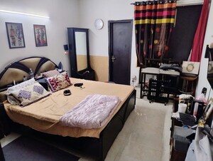 Bedroom in 3.5 BHK Builder Floor at Today Blossoms II, Sector 51 – for Sale
