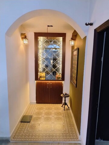 Building Lobby in 3.5 BHK Builder Floor at Today Blossoms II, Sector 51 – for Sale