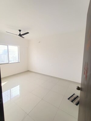 Room in 2 BHK Apartment at Utsav 51 Balewadi Residences, Balewadi – for Rent