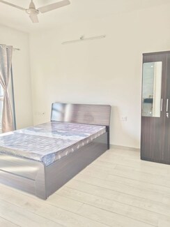 4 BHK + Pooja Room Apartment For Rent in Unique K Shire