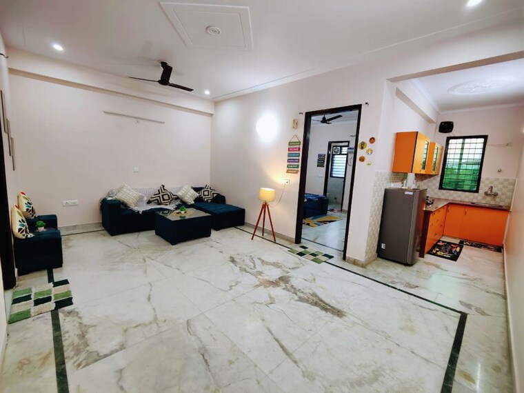 Living Room, ardee-city 2 Bedroom 215 Sq.Yd. Builder Floor In Sector 52 Gurgaon 10103480