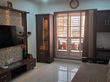 Room in 1 BHK Apartment at Silver Icon, Ghansoli – for Rent