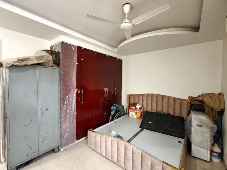 Kitchen, rajouri garden 3 Bedroom 190 Sq.Yd. Builder Floor In Rajouri Garden Delhi 10103531
