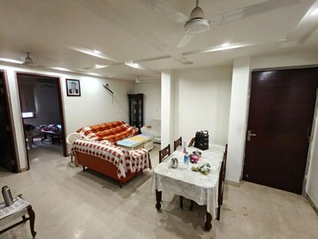Parking in 3 BHK Builder Floor at Rajouri Garden – for Rent