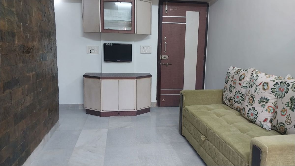 1 RkApartment For Rent in Man Niketan CHS