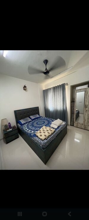 Bedroom in 2.5 BHK Apartment at Lodha Splendora Platino, Ghodbunder Road – for Rent