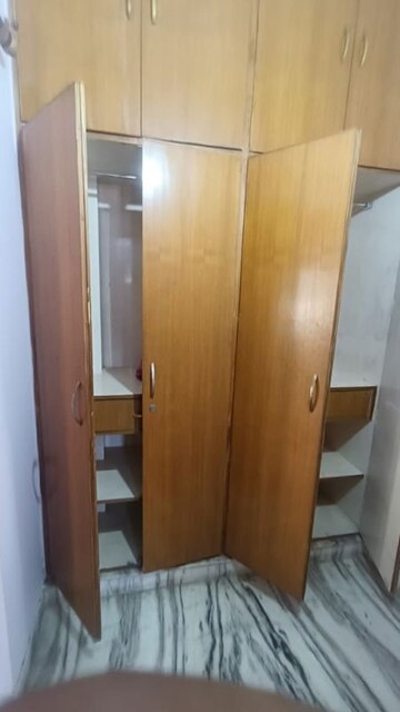 Building Lobby in 3 BHK Builder Floor at Sector 23 – for Rent