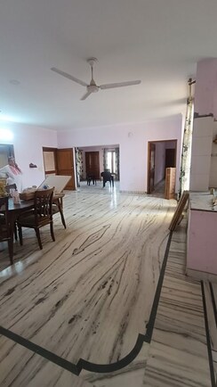 3 BHK + Pooja Room Builder Floor For Rent in Sector 23