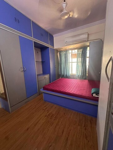 Bedroom in 2 BHK Apartment at Blue Pearl Apartment, Malad West – for Rent