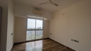 Room in 2 BHK Apartment at Omkar Veda Exclusive, Parel – for Rent