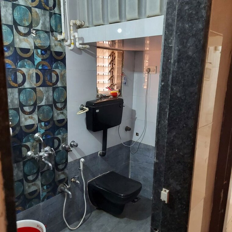 Attached Bathroom, dombivli west 1 Bedroom 560 Sq.Ft. Apartment In Dombivli West Thane 10103597