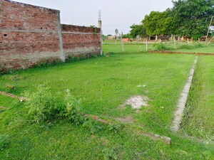  Plot – Garden View at Jankipuram Extension - for Sale