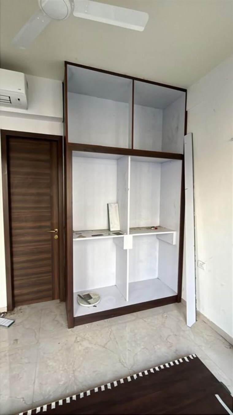 Bathroom, smart-world-orchard 2 Bedroom 1250 Sq.Ft. Apartment In Sector 61 Gurgaon 10103601