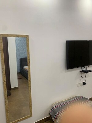 Room in 2 BHK Builder Floor at Ramesh Nagar – for Rent