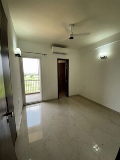 3 BHK + Pooja Room Apartment For Rent in Smart World Orchard