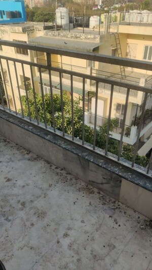 Balcony in 1.5 BHK Apartment at Kalkaji – for Rent