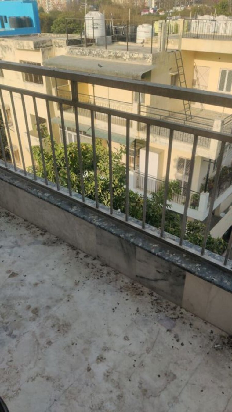 Balcony, kalkaji 1.5 Bedroom 500 Sq.Ft. Apartment In Kalkaji Delhi 10103630