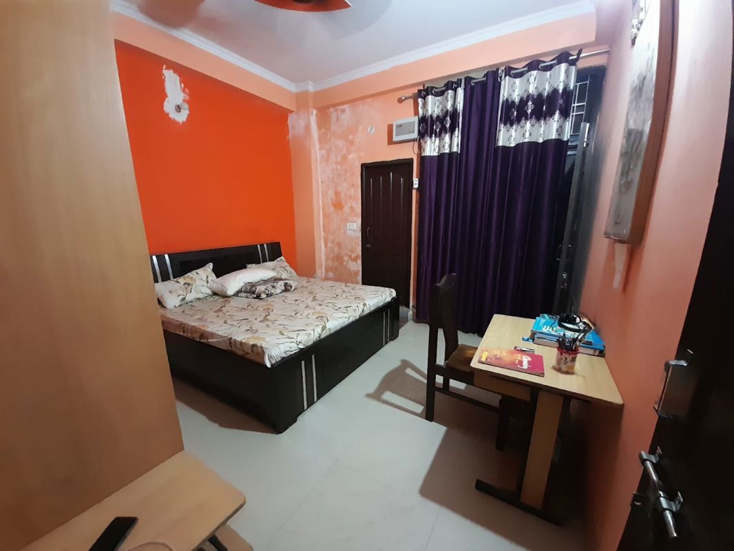 3 BHK 130 Sq.Yd. Apartment in Radha Krishna Enclave