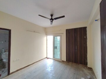 3 BHK Apartment For Rent in Gaur City 2 - 14th Avenue, Sector 16c Greater Noida