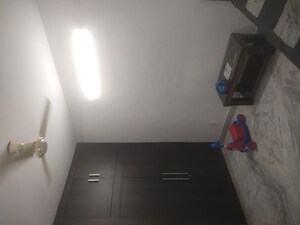 Room in 1 BHK Independent House at Sector 7 – for Rent
