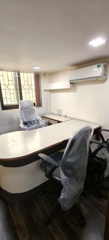 Team Area in  Office Space at Laxmi Plaza Andheri, Andheri West – for Sale