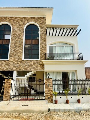 4 BHK Villa For Sale in International Airport Road