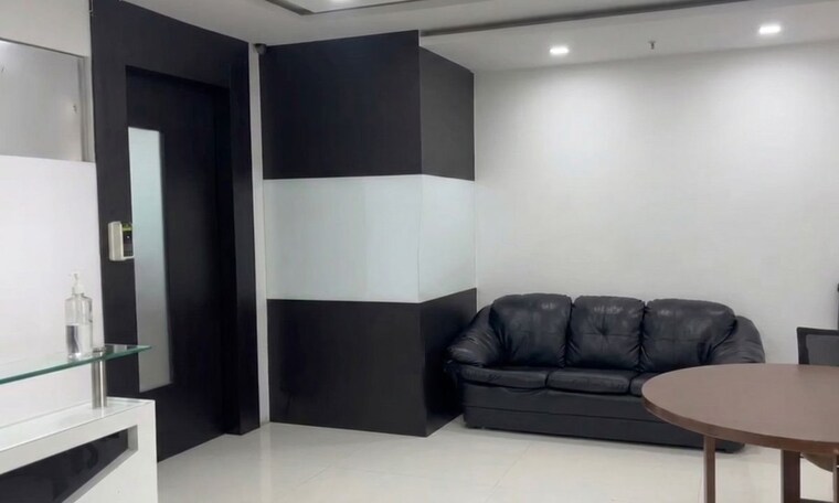 Living Room, chembur Commercial Office Space 9100 Sq.Ft. In Chembur Mumbai 10103461