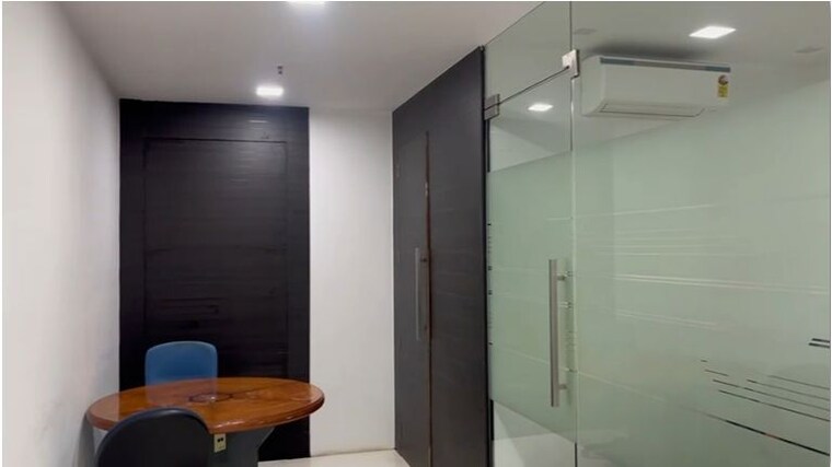 Entrance, chembur Commercial Office Space 9100 Sq.Ft. In Chembur Mumbai 10103461