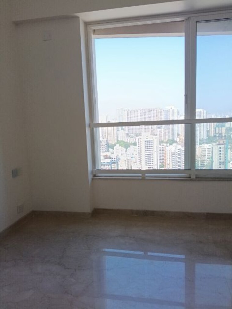 Room, goregaon west 2.5 Bedroom 1500 Sq.Ft. Apartment In Goregaon West Mumbai 9420028