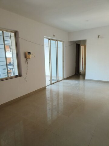 Room in 3 BHK Apartment at Manav Silver Skyscapes, Wakad – for Sale