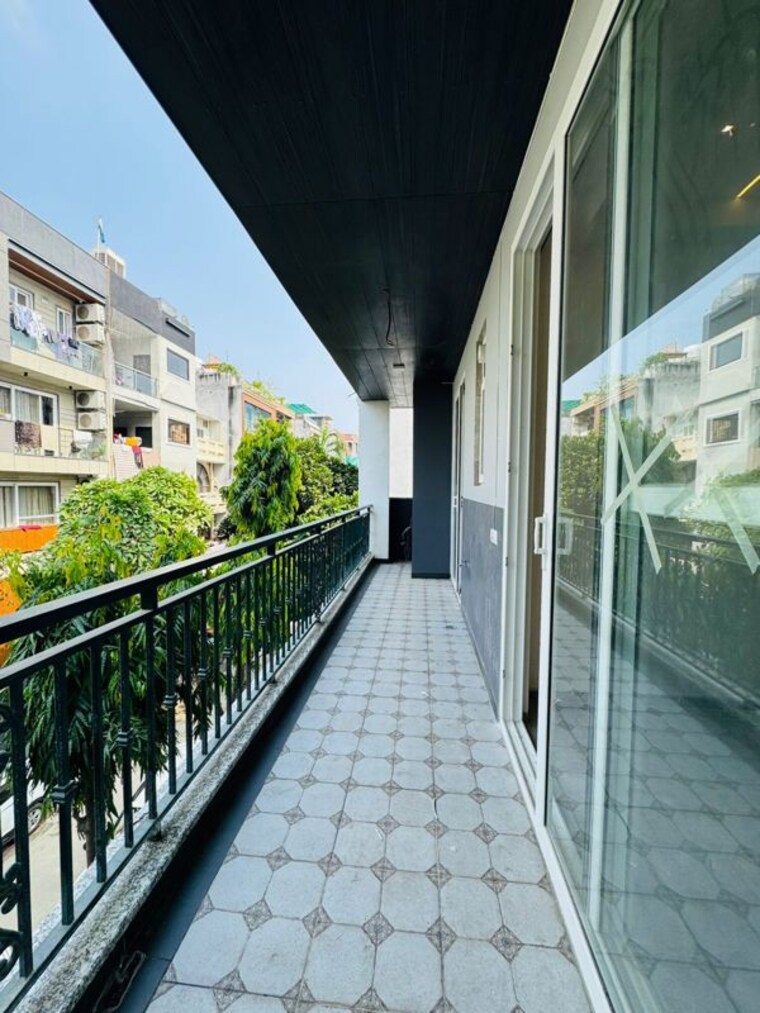 Balcony, saket 3 Bedroom 1500 Sq.Ft. Builder Floor In Saket Delhi 10103713