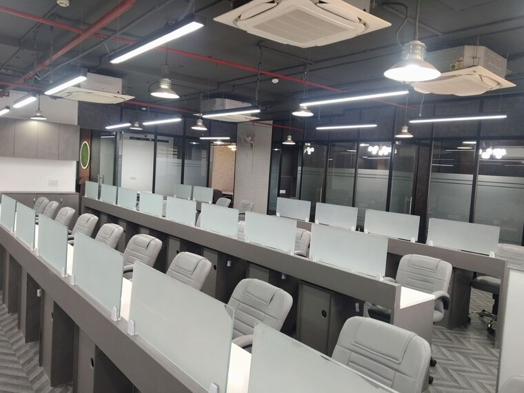 Team Area, netaji subhash place Commercial Office Space 3033 Sq.Ft. In Netaji Subhash Place Delhi 10103718