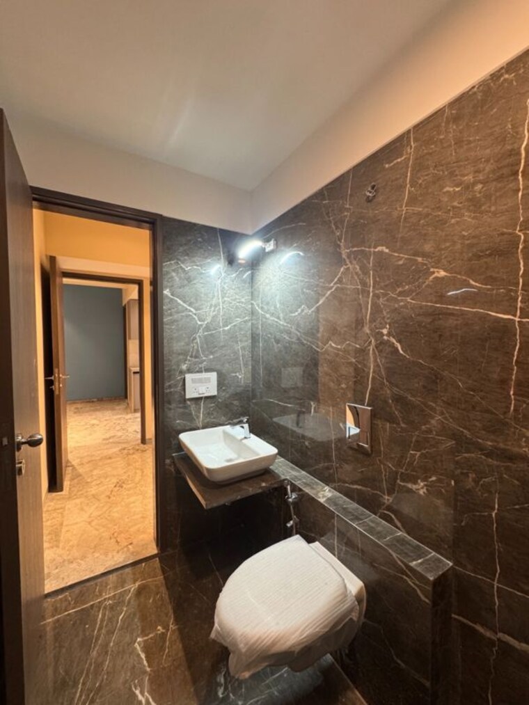 Bathroom, garodia-girivan-la-quinta 2 Bedroom 1040 Sq.Ft. Apartment In Chembur Mumbai 10103725