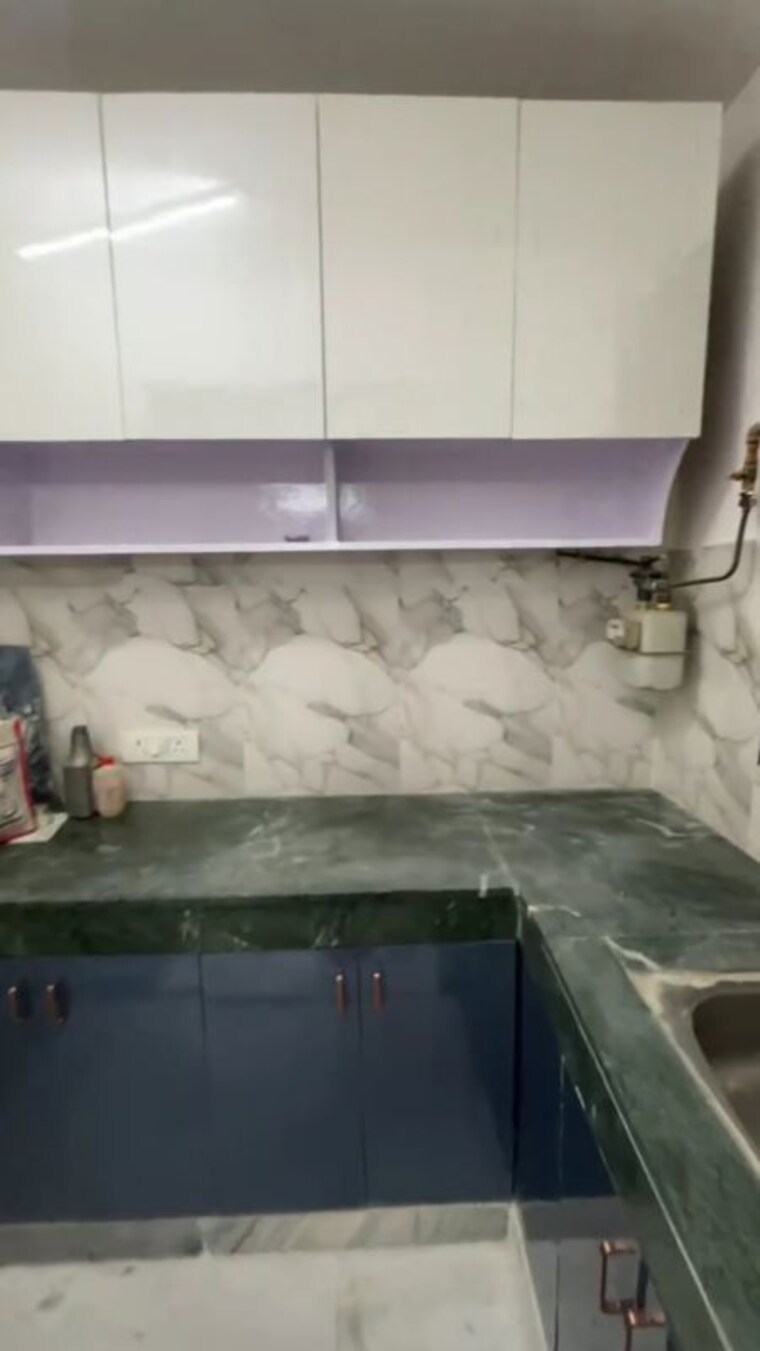 Kitchen, khanpur 3 Bedroom 100 Sq.Yd. Builder Floor In Khanpur Delhi 10103639