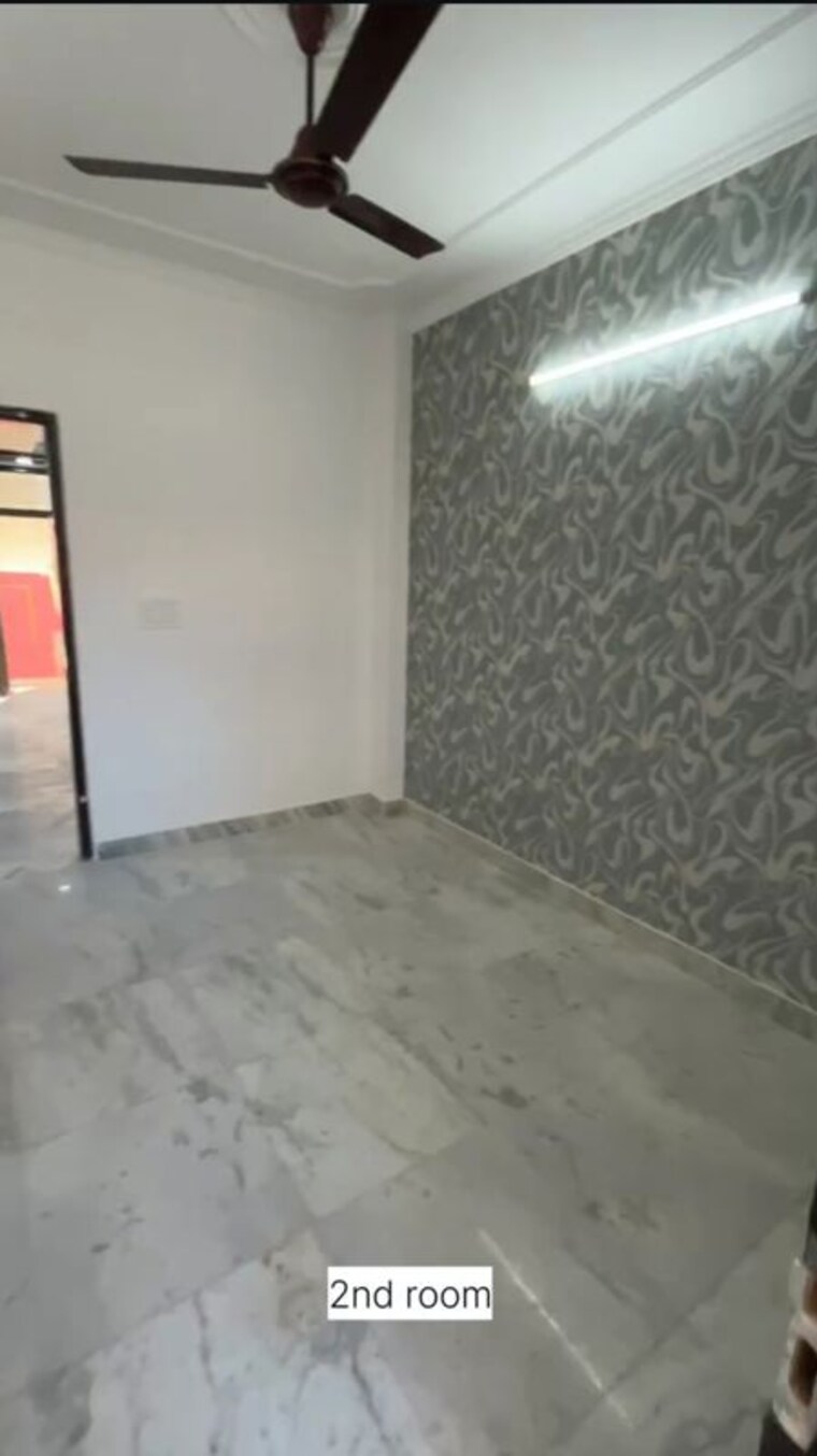 Room, khanpur 3 Bedroom 100 Sq.Yd. Builder Floor In Khanpur Delhi 10103639