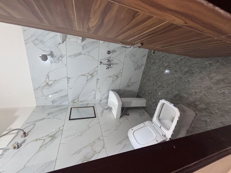 Bathroom, kharar mohali road 2 Bedroom 1040 Sq.Ft. Apartment In Kharar Mohali Road Kharar 10103723